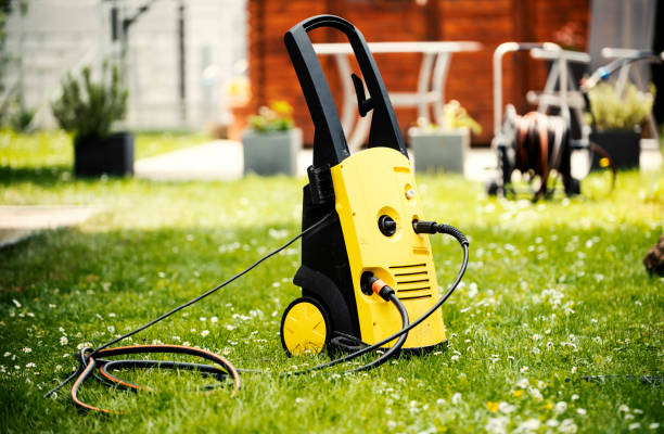 Best Sidewalk and Walkway Cleaning  in Metuchen, NJ